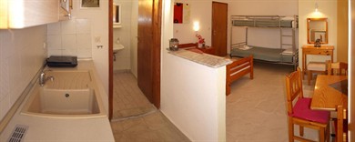 natsios-studio17-4beds-second-floor-03